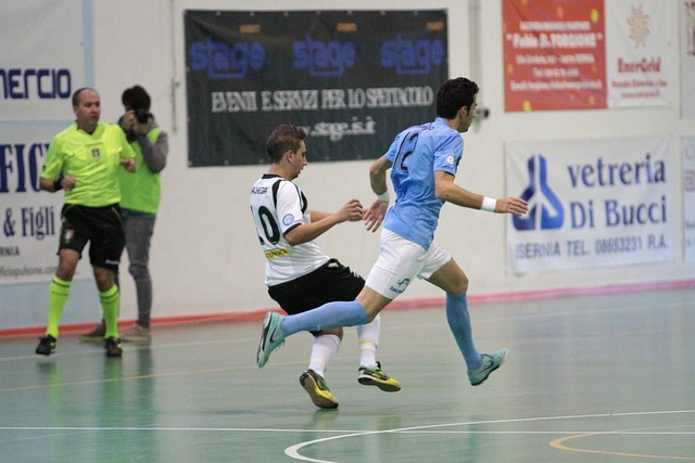 篮球——NBA常规赛：国王胜76人.